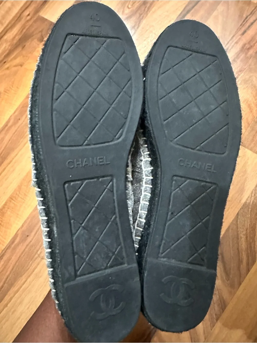 Comfy Quilted Gray Velvet Espadrilles with Gold CC Embroidery Unbranded